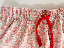 Load image into Gallery viewer, Pink Floral Short Sleeve Short Set
